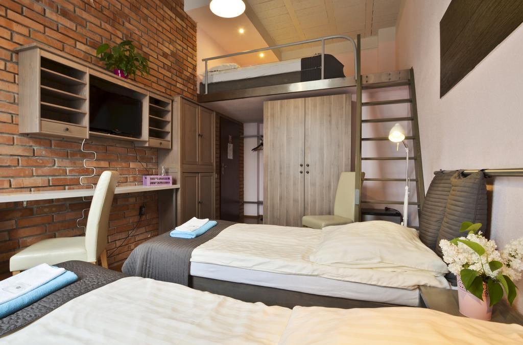 Bed&Breakfast Mikunda Chrzanów Zimmer foto